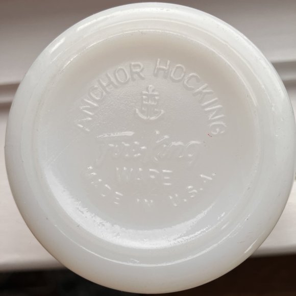 Vintage Anchor Hocking Fire King Stackable Red Flowered Glass Coffee Mugs - Picture 5 of 5